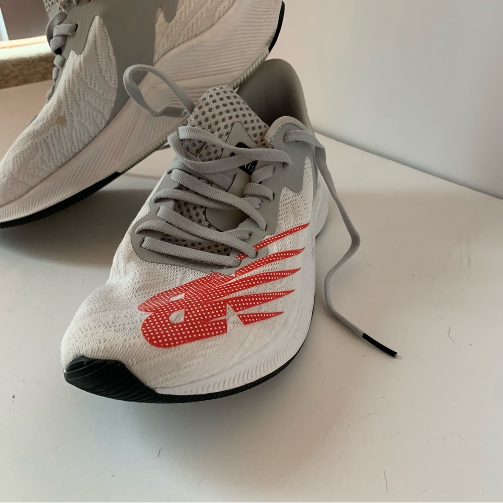 New Balance Fuel Cell Women's 7